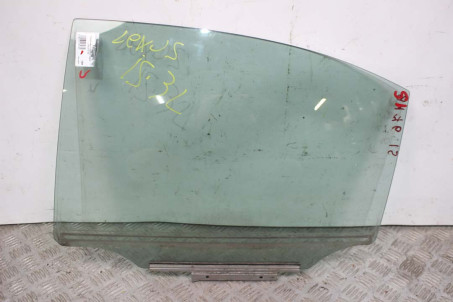 Скло двері заднє ліве Lexus IS (XE20) 2005-2012 6811453132 (8476)