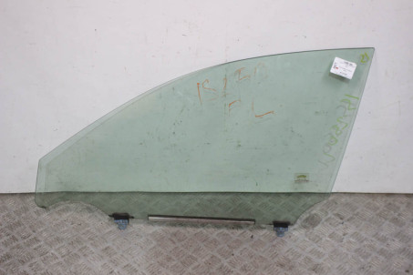Скло двері переднє ліве Lexus IS (XE20) 2005-2012 6810253050 (8477)