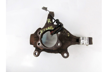 Кулак поворотный правый под ABS Nissan X-Trail (T31) 2007-2012 40014JG000 (9011)