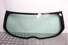 Скло кришки багажника Toyota Auris 2006-2012 6810502130 (10110)