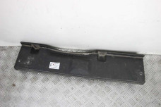 Накладка замку багажника пластик Toyota Corolla E12 (E120) 2000-2006 5838702040 (10810)