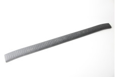 Накладка замку багажника пластик Toyota RAV-4 II 2000-2005 5838742020B0 (10815)