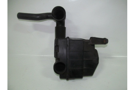 Резонатор воздушного фильтра 2.0 -06 Subaru Forester (SG) 2002-2008 46043SA000 (10927)