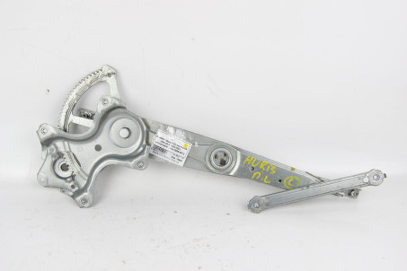 Склопідйомник передній лівий електро (без моторчика) Toyota Auris 2006-2012 6982002330 (10945)