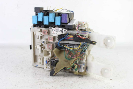 Блок предохранителей сервис Toyota RAV-4 III 2005-2012 8273042020 (11677)