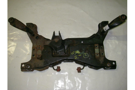 Балка передньої підвіски -06 Mazda 3 (BK) 2003-2008 BP4K34800E (12400)