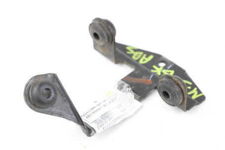 Кронштейн кріплення блоку ABS Mazda 3 (BK) 2003-2008 BP4K43310A (12524)