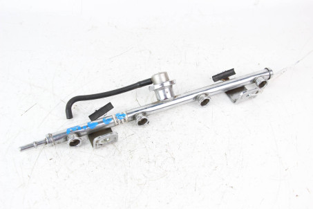 Рампа топливная 1.8 -02 Mazda 6 (GG-GY) 2003-2007 LF0113150A (12756)