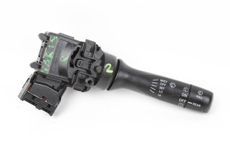 Переключатель подрулевой правый Toyota Yaris 2005-2011 846520D030 (13737)