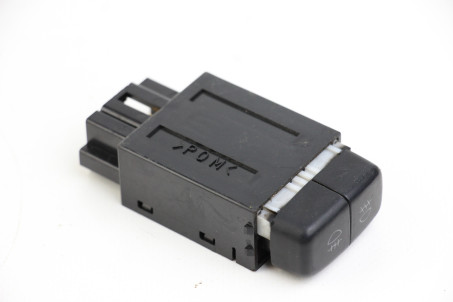 Кнопка туманок Mitsubishi Grandis 2004-2010 MR190953 (13991)