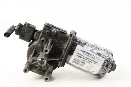 Моторчик склоочисника передній 06- Mazda 3 (BK) 2003-2008 BN8V67340 (13997)