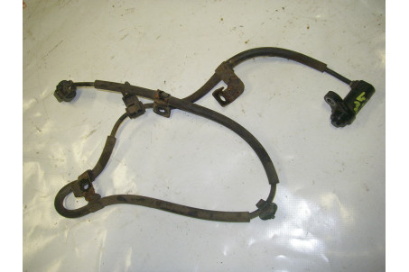 Датчик ABS задний левый Mitsubishi L200 2005-2015 MN102577 (14091)