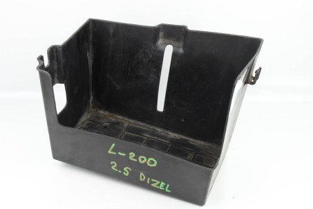 Полка аккумуляторная Mitsubishi L200 2005-2015 MN179221 (14366)