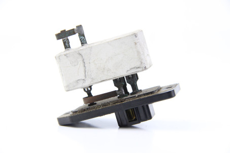 Резистор печки Mitsubishi Space Star 1998-2005 MR460365 (14810)