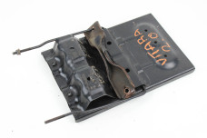 Кронштейн полки АКБ Suzuki Grand Vitara (JB) 2006-2017 7255065J00 (14943)