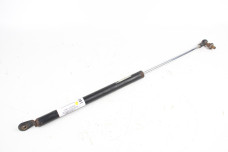 Амортизатор крышки багажника Suzuki Grand Vitara (JB) 2006-2017 8180065820 (14951)