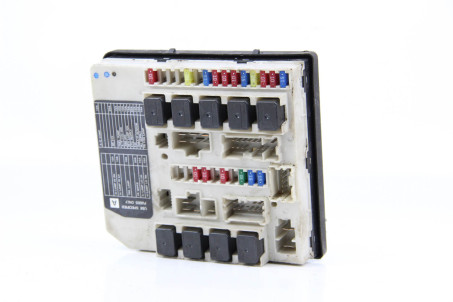 Блок предохранителей двигателя Nissan Tiida (C11) 2007-2013 284B7EE41A (14991)