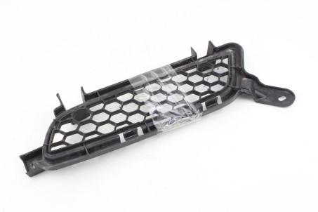 Решетка радиатора левая 11- Mitsubishi Lancer X (CY) 2007-2013 7450A305 (15064)