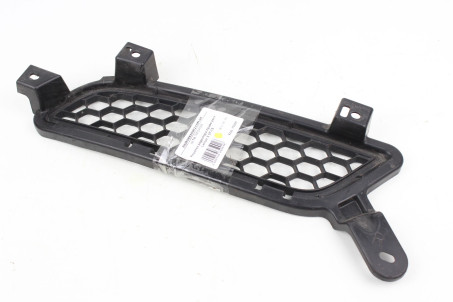 Решітка радіатора права 11- Mitsubishi Lancer X (CY) 2007-2013 7450A306 (15065)