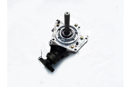 Роздавальна коробка 2.0 Nissan Qashqai (J10) 2007-2014 33100EN10B (15436)
