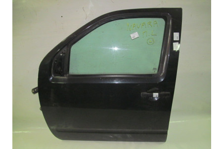 Двері передні ліві Nissan Navara (D40) 2005-2013 80101EB330 (15652)