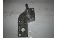 Петля капота ліва Nissan Navara (D40) 2005-2013  (15750)