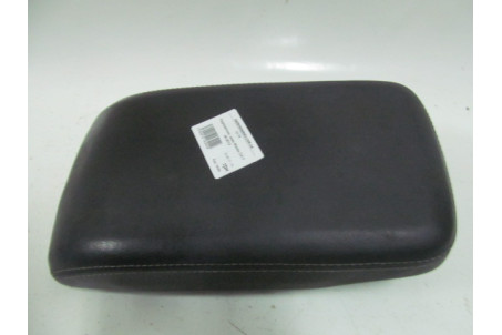 Підлокітник шкіра Mazda CX-7 2006-2012 EG2364450E02 (16202)