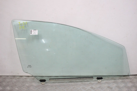 Скло двері переднє праве Toyota Avensis T27 (T270) 2009-2018 6810105050 (16393)