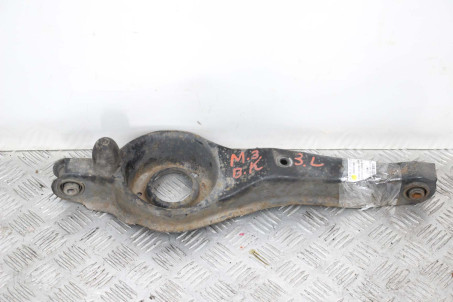 Важіль задній поперечний нижній (задній) правий Mazda 3 (BK) 2003-2008 BP4K28300C (16680)