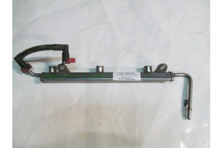 Рампа паливна ліва 3.0 Mitsubishi Pajero Wagon IV (V90) 2007-2013 1465A168 (16875)