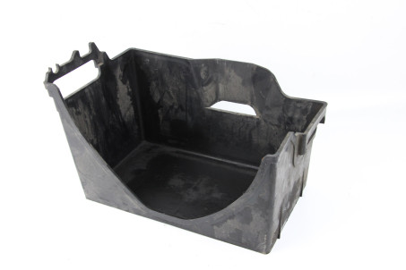 Полка аккумуляторная Mitsubishi Pajero Wagon IV (V90) 2007-2013 MR411561 (16881)