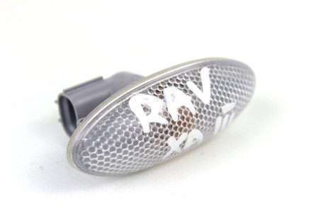 Повторитель поворота Toyota RAV-4 III 2005-2012 817300D032 (17739)