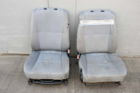 Сиденья передние ткань Mitsubishi Space Star 1998-2005  (17932)