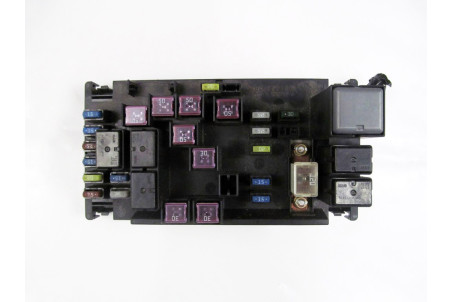 Блок запобіжників двигуна 2.5 Subaru Outback (BP) 2003-2009 82241AG000 (18062)