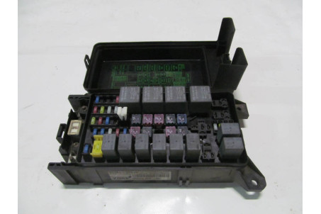 Блок запобіжників двигуна 2.5 Kia Sorento (BL) 2002–2009 911603E040 (18123)