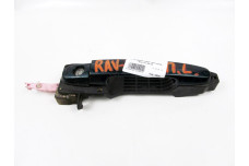 Ручка двері зовнішня ліва передня Toyota RAV-4 II 2000-2005 6920242010 (18221)