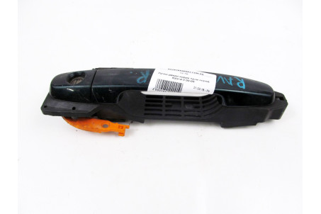 Ручка двері зовнішня права передня Toyota RAV-4 II 2000-2005 6920142010 (18222)