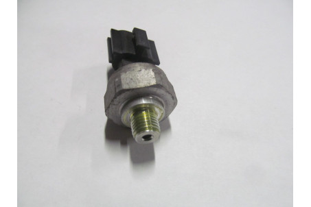 Датчик тиску радіатора кондиціонера Nissan Tiida (C11) 2007-2013 921366J010 (18355)