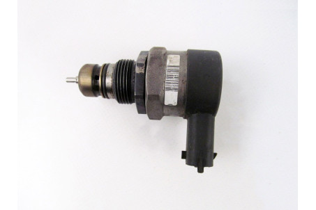 Регулятор давления топлива 2.0 DCI Nissan Qashqai (J10) 2007-2014 0281002800 (18501)