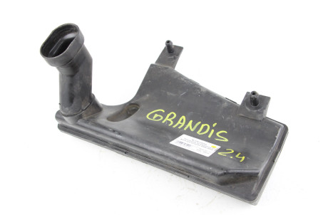 Резонатор повітряного фільтра Mitsubishi Grandis 2004-2010 MN135384 (18606)