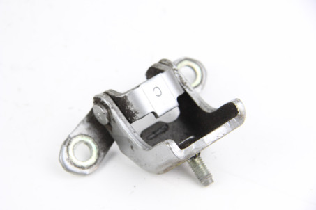 Петля двері задньої лівої верх Nissan Note (E11) 2006-2013 824012F030 (18643)