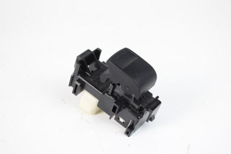 Кнопка склопідіймача одиночна передня права Toyota RAV-4 IV 2012-2018 7423142270 (18644)