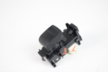 Кнопка стеклоподъёмника одиночная задняя левая Toyota RAV-4 IV 2012-2018 7427242070 (18645)