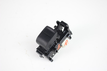 Кнопка стеклоподъёмника одиночная задняя правая Toyota RAV-4 IV 2012-2018 7427142070 (18646)