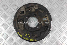 Щиток тормозного механизма под барабан RH Nissan Tiida (C11) 2007-2013 44020ED060 (18671)