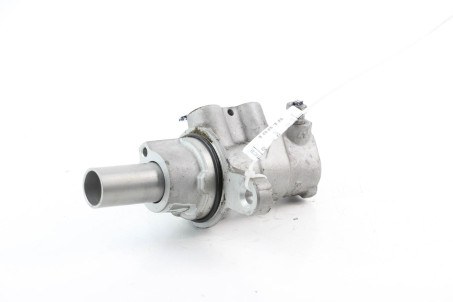 Циліндр гальмівний головний Nissan Qashqai (J10) 2007-2014 46012JD80A (18818)