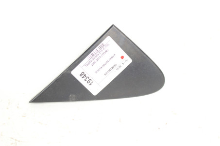 Куточок крила лівий Toyota Corolla E15 (E150) 2007-2013 6011812030 (19348)