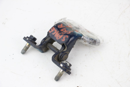 Петля двері задньої лівої верх Mitsubishi Space Star 1998-2005 MB927779 (19678)