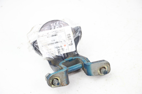 Петля двери задней левой низ Mitsubishi Space Star 1998-2005 MB927781 (19679)