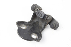 Петля двері задньої правої низ Mitsubishi Space Star 1998-2005 MB927782 (19680)